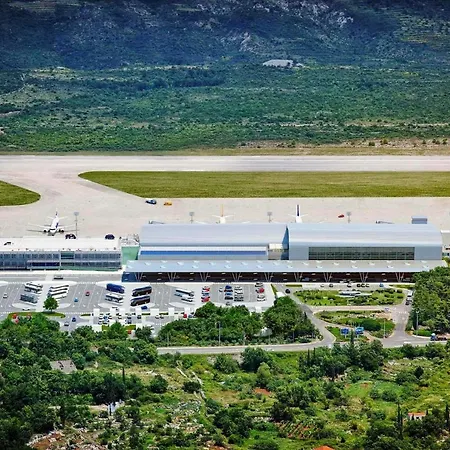 Le Petit 2 Apartment