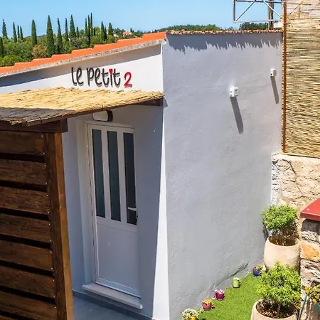 Le Petit 2 * Cilipi