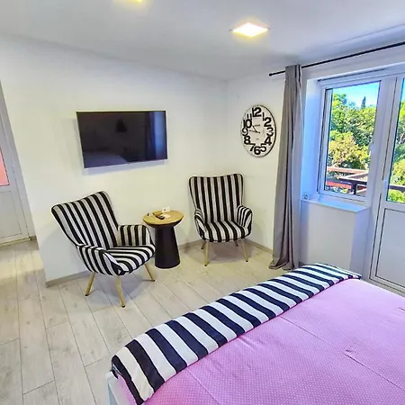 Apartamento Le Petit 2 *